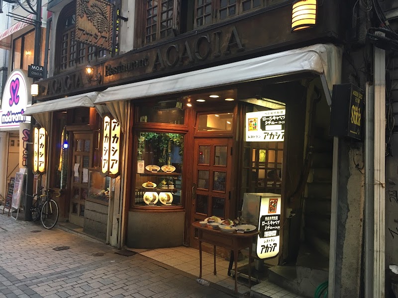 Shinjuku acacia