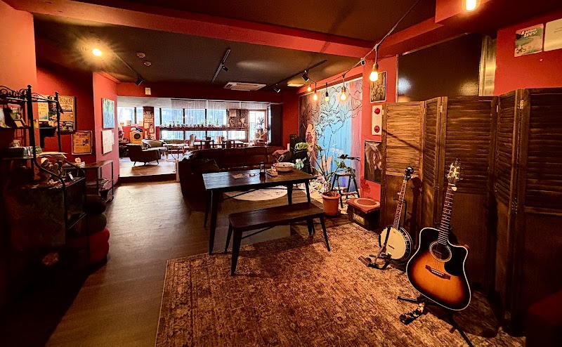 Retronym Livehouse & Art Studio